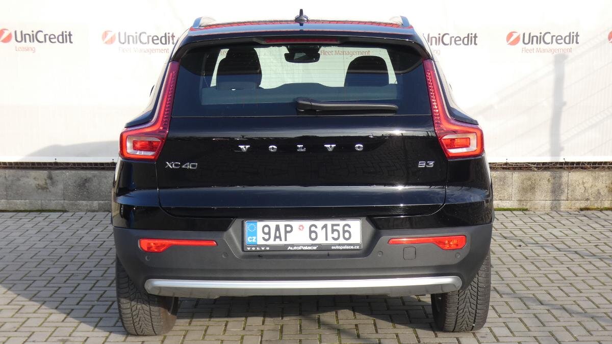 Volvo XC40 SUV 2,0 l 120 kw