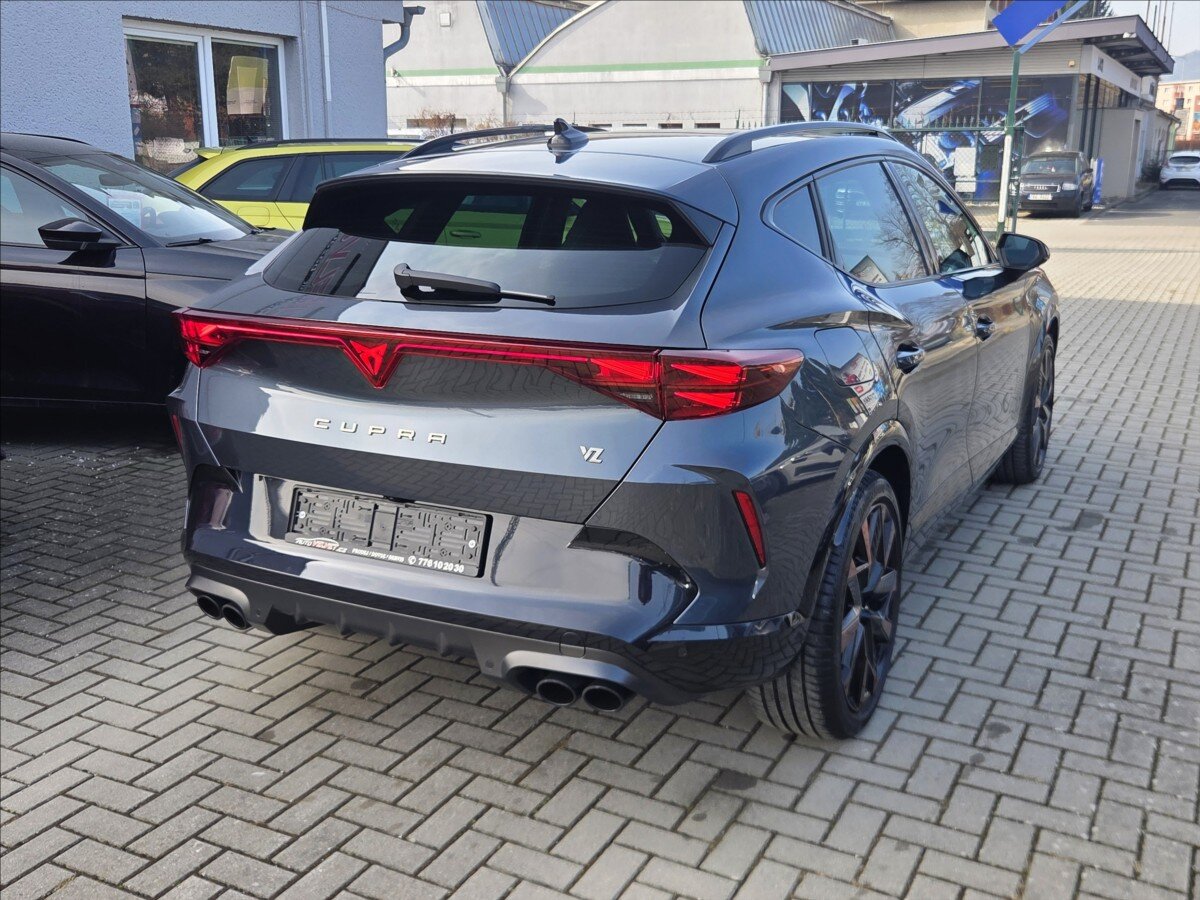 Cupra Formentor SUV / Terénní 2,0 l 245 kw