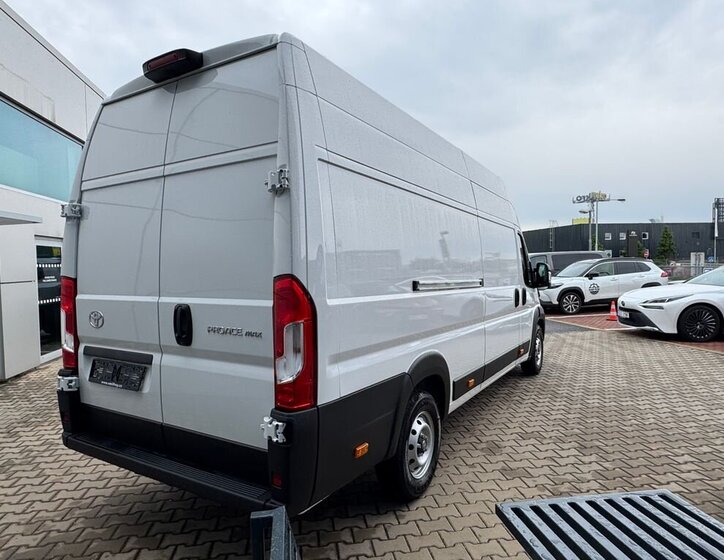 Toyota Proace Max Skříň 2,2 l 106 kw