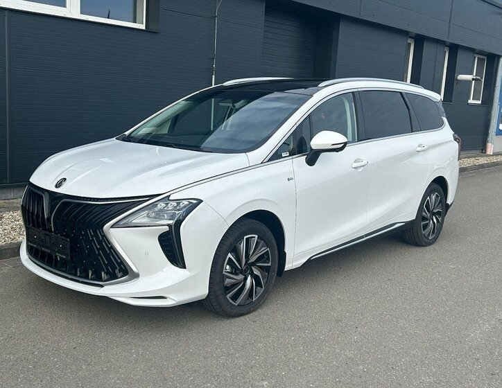 Dongfeng Ostatní MPV 1,5 l 180 kw