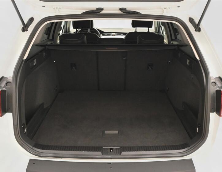 Volkswagen Passat 11