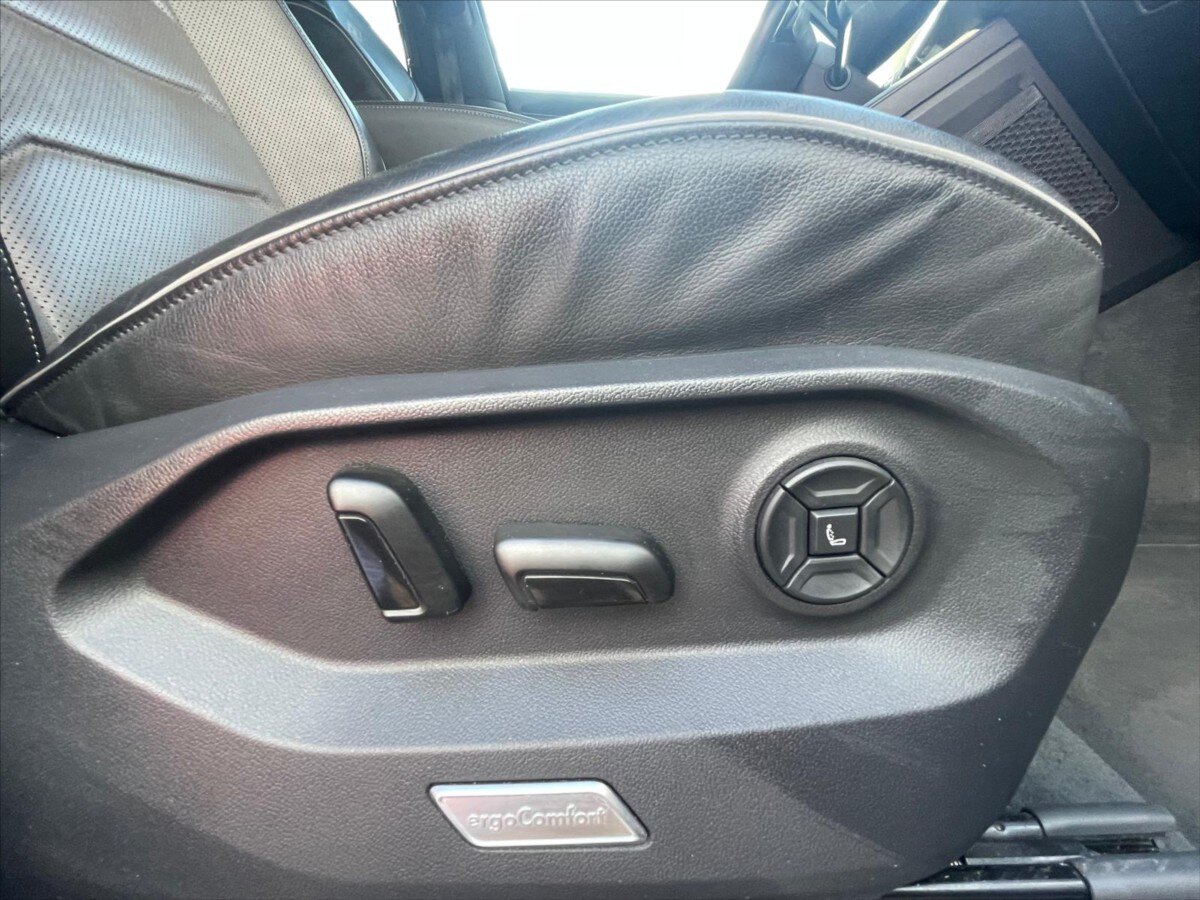 Volkswagen Touareg SUV 3,0 l 210 kw