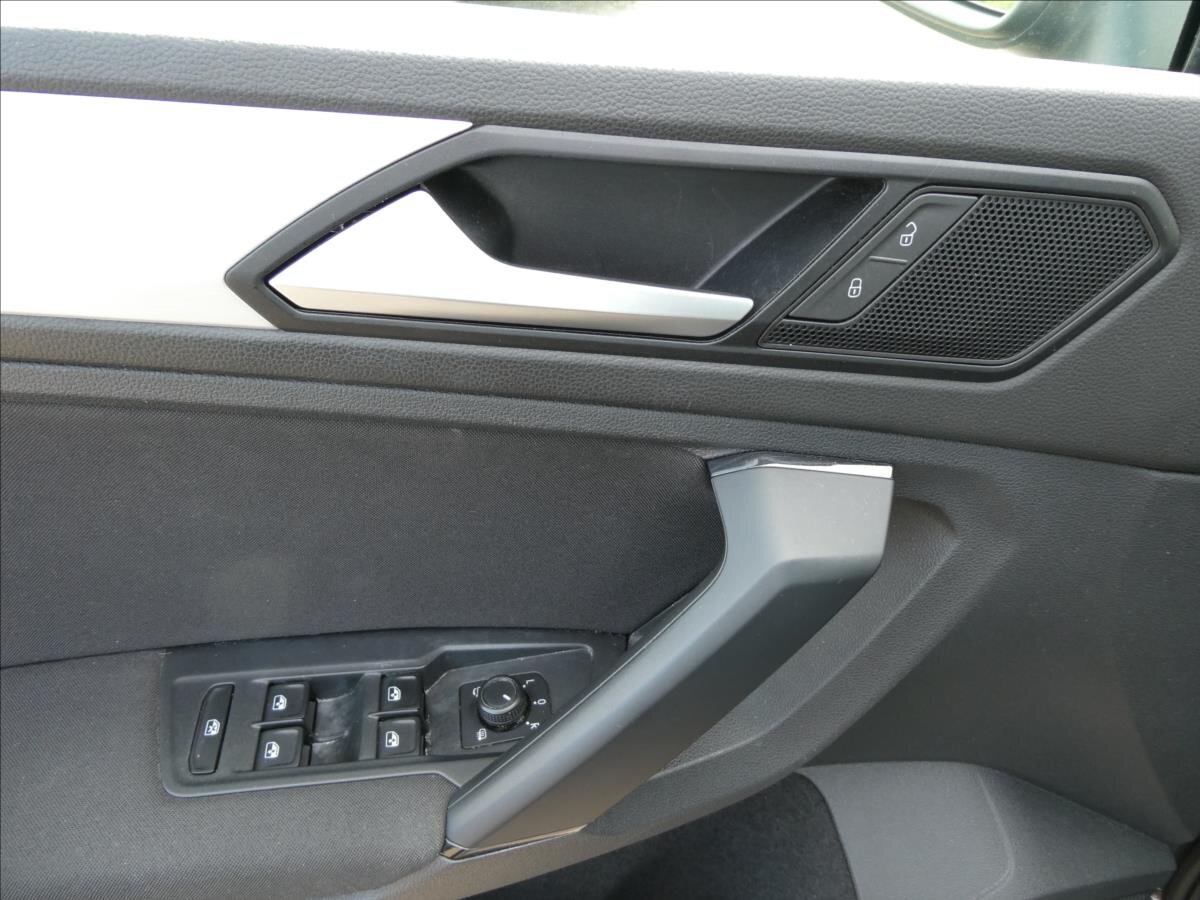 Volkswagen Tiguan SUV 2,0 l 110 kw