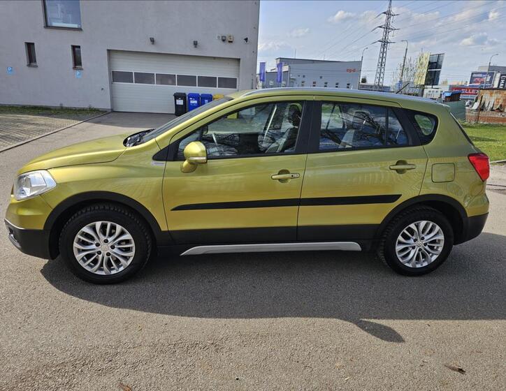 Suzuki SX4 S-Cross 3