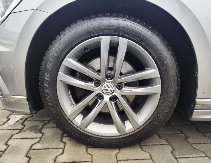 Volkswagen Passat Sedan 2,0 l 140 kw