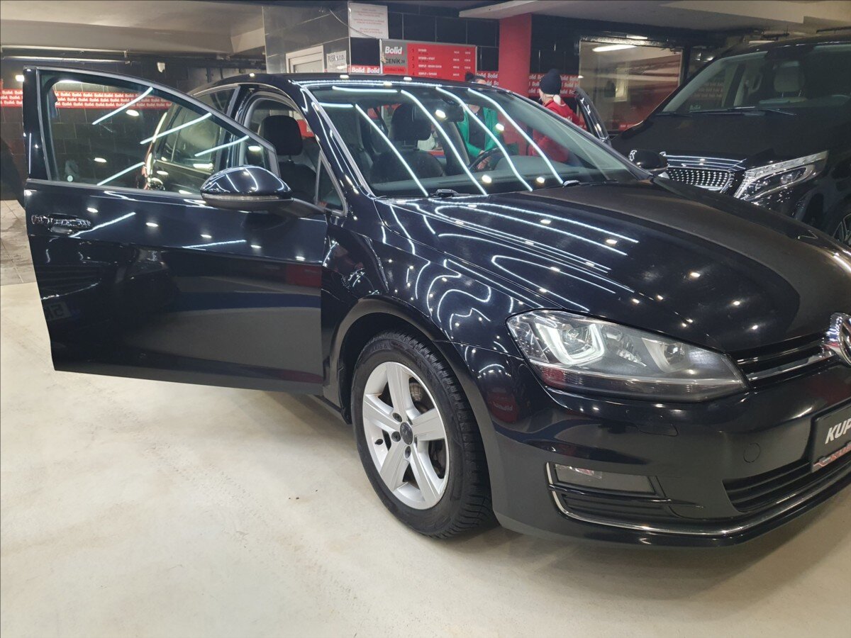 Volkswagen Golf Hatchback 1,4 l 103 kw