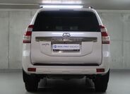 Toyota Land Cruiser 6