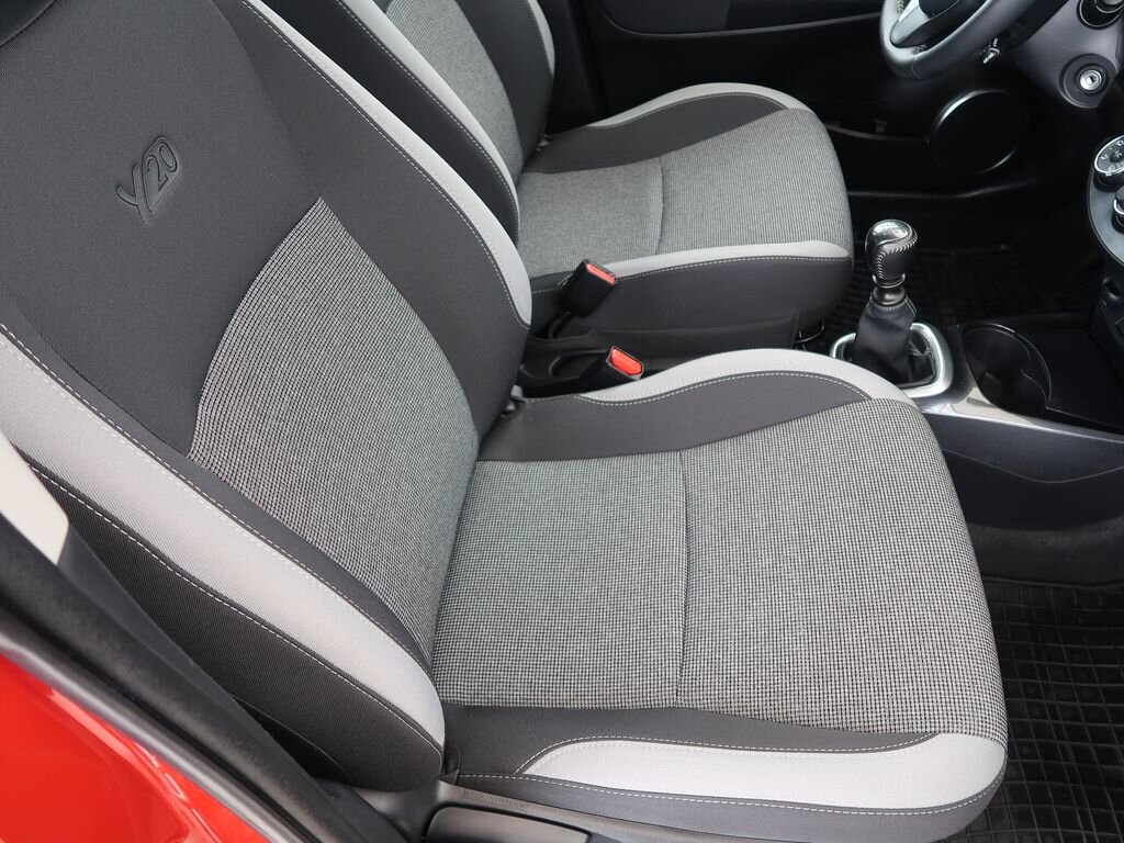 Toyota Yaris Hatchback 1,5 l 82 kw