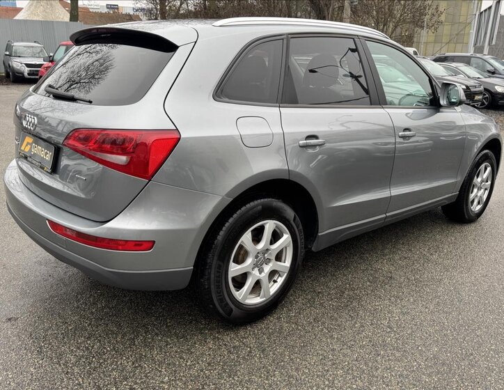 Audi Q5 10