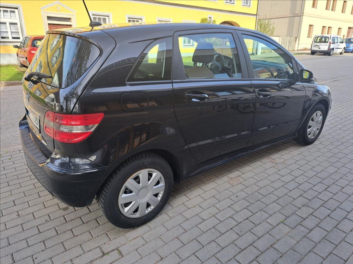 Mercedes-Benz Třídy B MPV 1,7 l 85 kw
