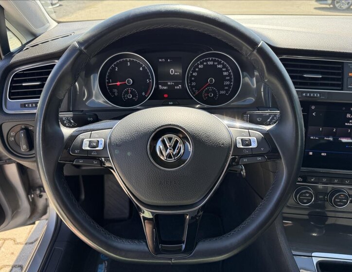 Volkswagen Golf Kombi 1,6 l 85 kw