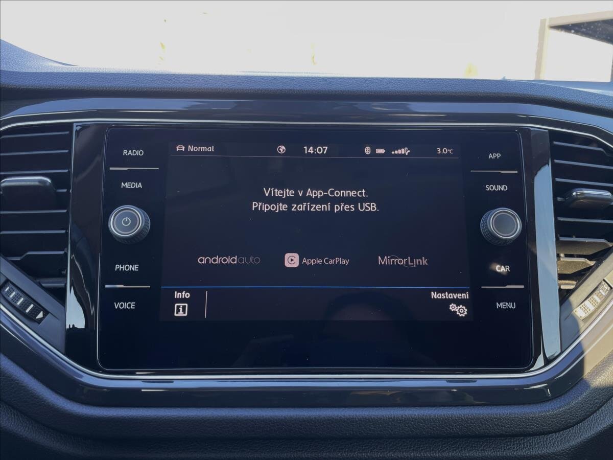 Volkswagen T-Roc SUV 2,0 l 110 kw