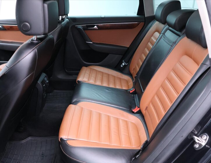 Volkswagen Passat 12