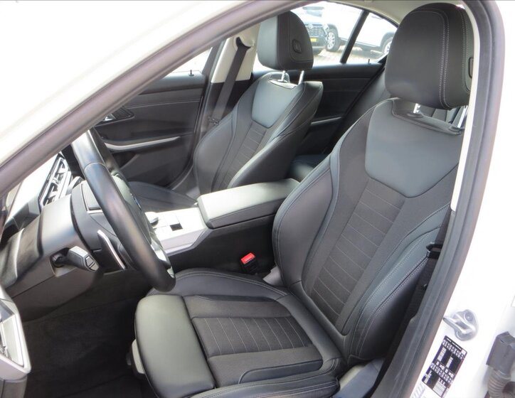 BMW Řada 3 Sedan / Limuzína 2,0 l 115 kw