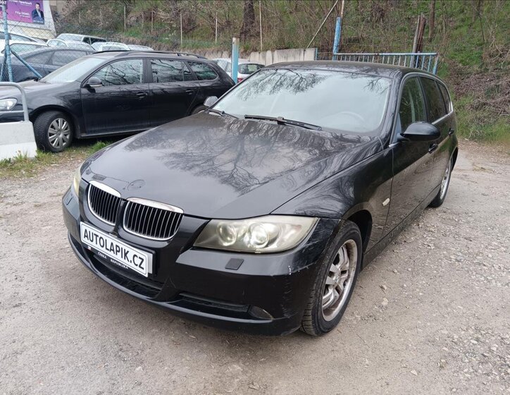 BMW Řada 3 Kombi 2,5 l 160 kw