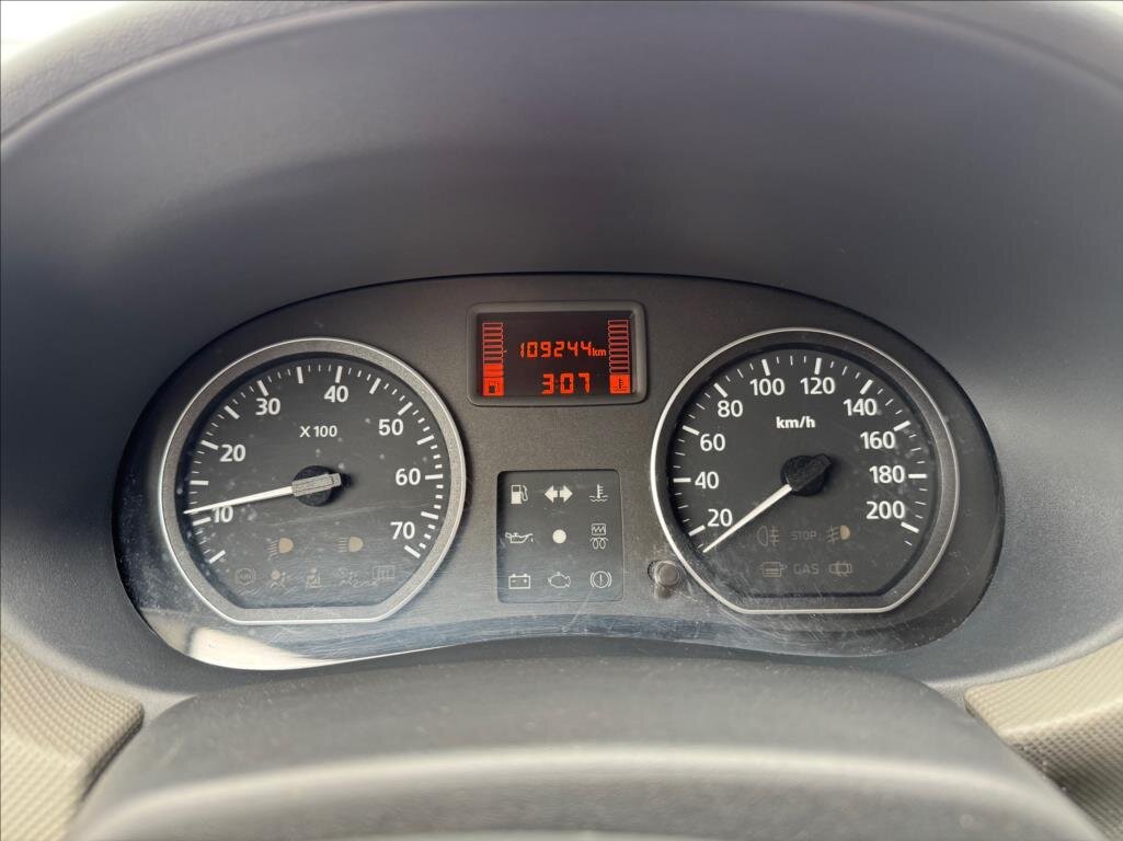 Dacia Sandero Hatchback 1,1 l 55 kw