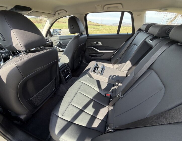 BMW Řada 3 Kombi 2,0 l 120 kw