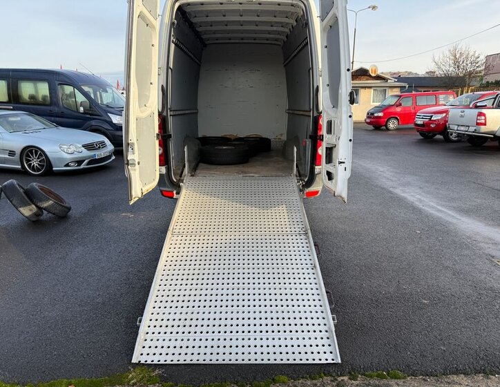 Volkswagen Crafter 10