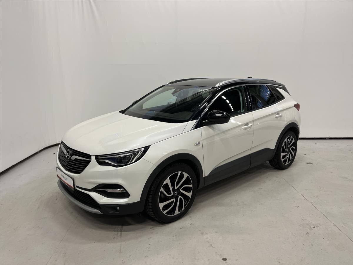 Opel Grandland X SUV 1,2 l 96 kw