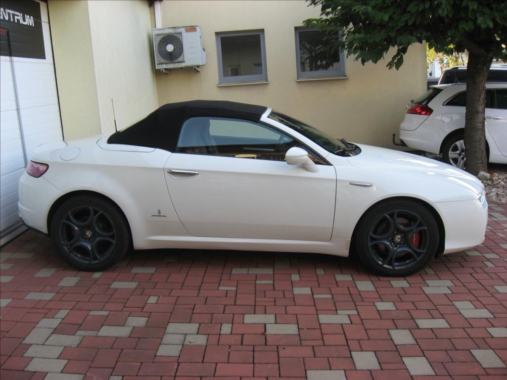 Alfa Romeo Spider Kabriolet 2,2 l 136 kw