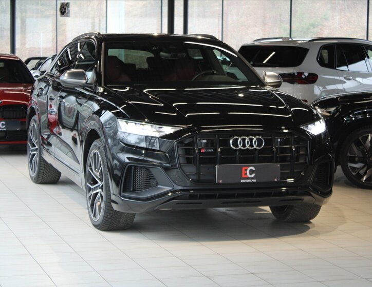 Audi SQ8 SUV / Terénní 4,0 l 320 kw