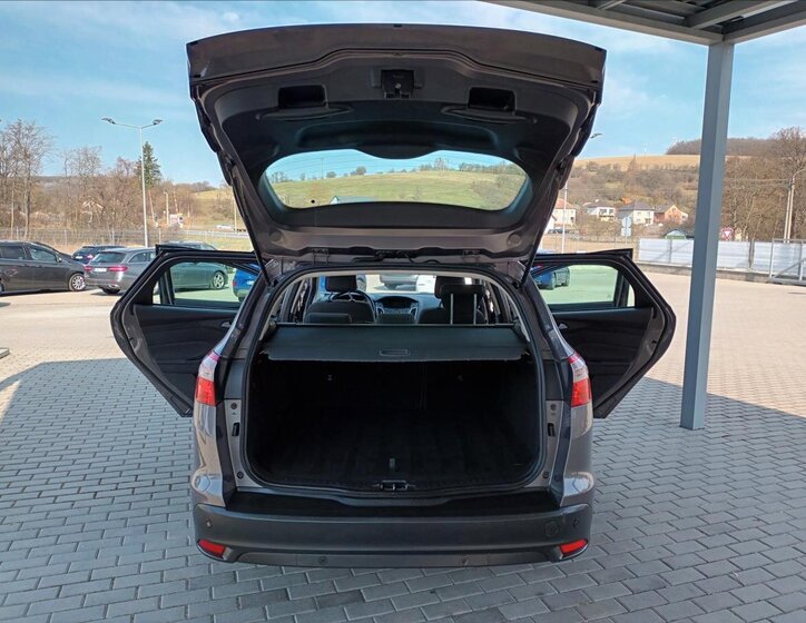 Ford Focus Kombi 998,0 92 kw