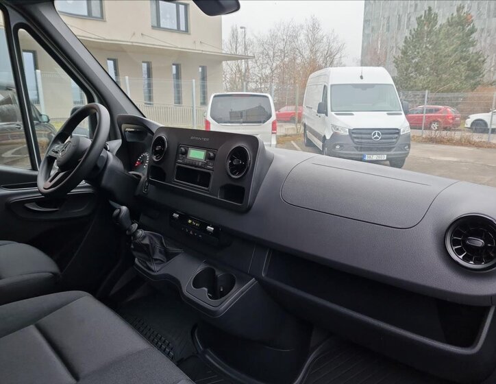 Mercedes-Benz Sprinter Skříň 2,0 l 84 kw