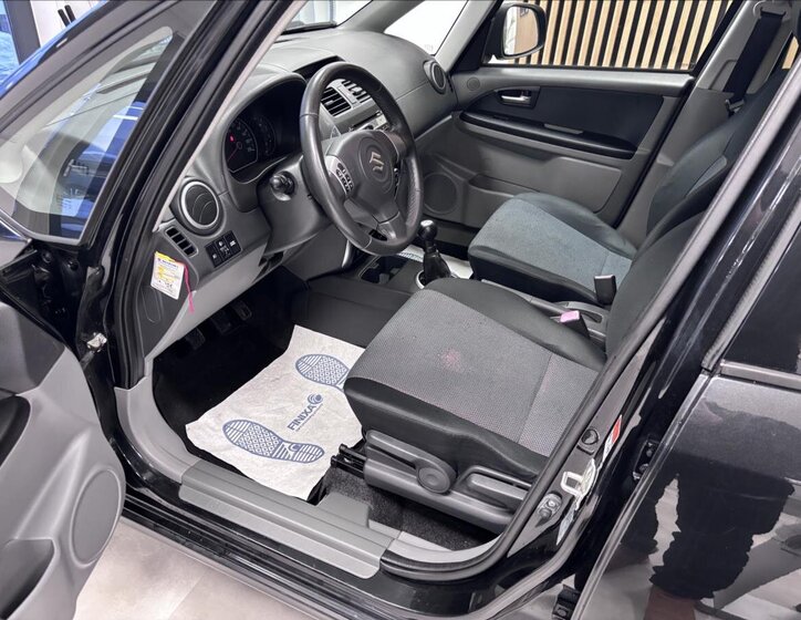 Suzuki SX4 Hatchback 1,6 l 79 kw