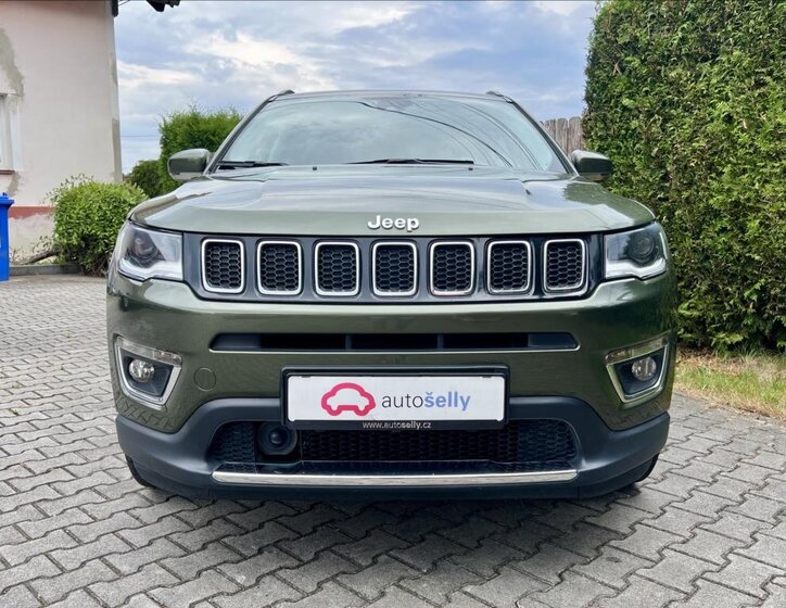 Jeep Compass SUV / Terénní 1,4 l 103 kw