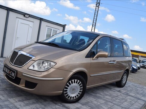 Lancia Phedra MPV 2,2 l 94 kw