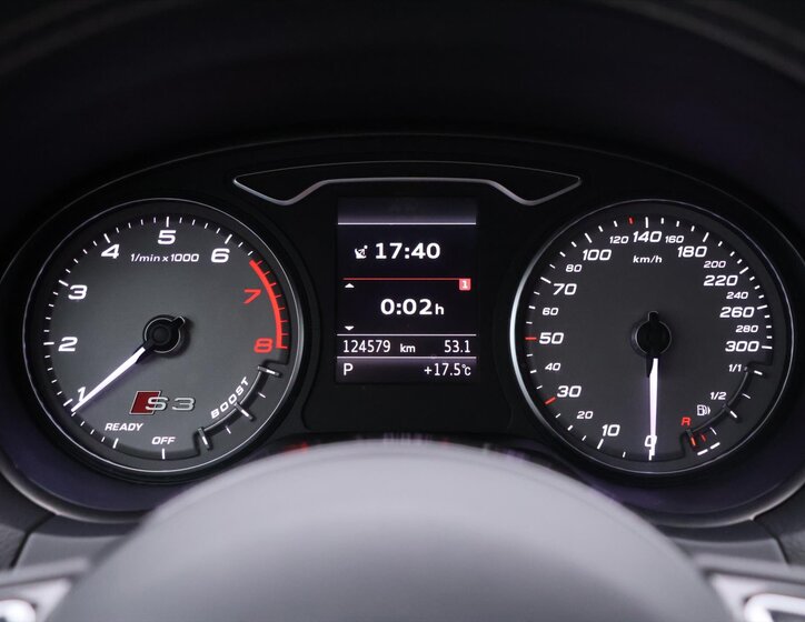 Audi S3 Hatchback 2,0 l 221 kw