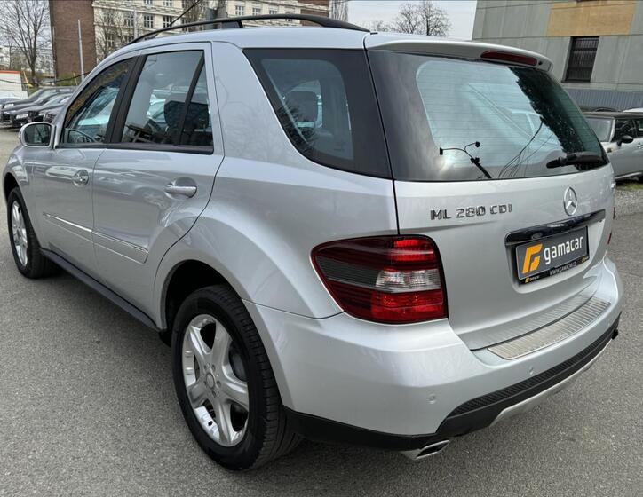 Mercedes-Benz Třídy M 6