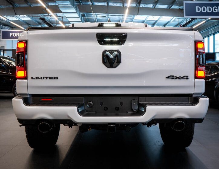 Dodge RAM 4