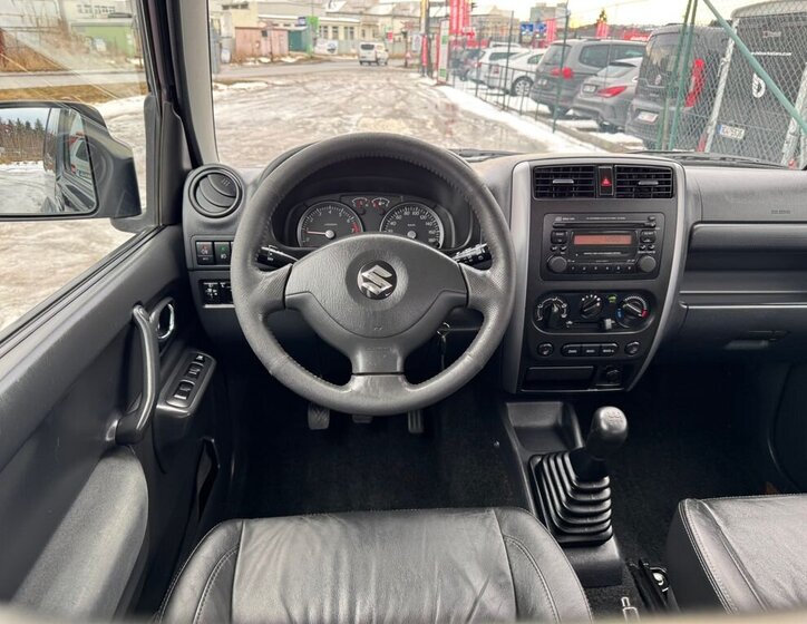 Suzuki Jimny 8