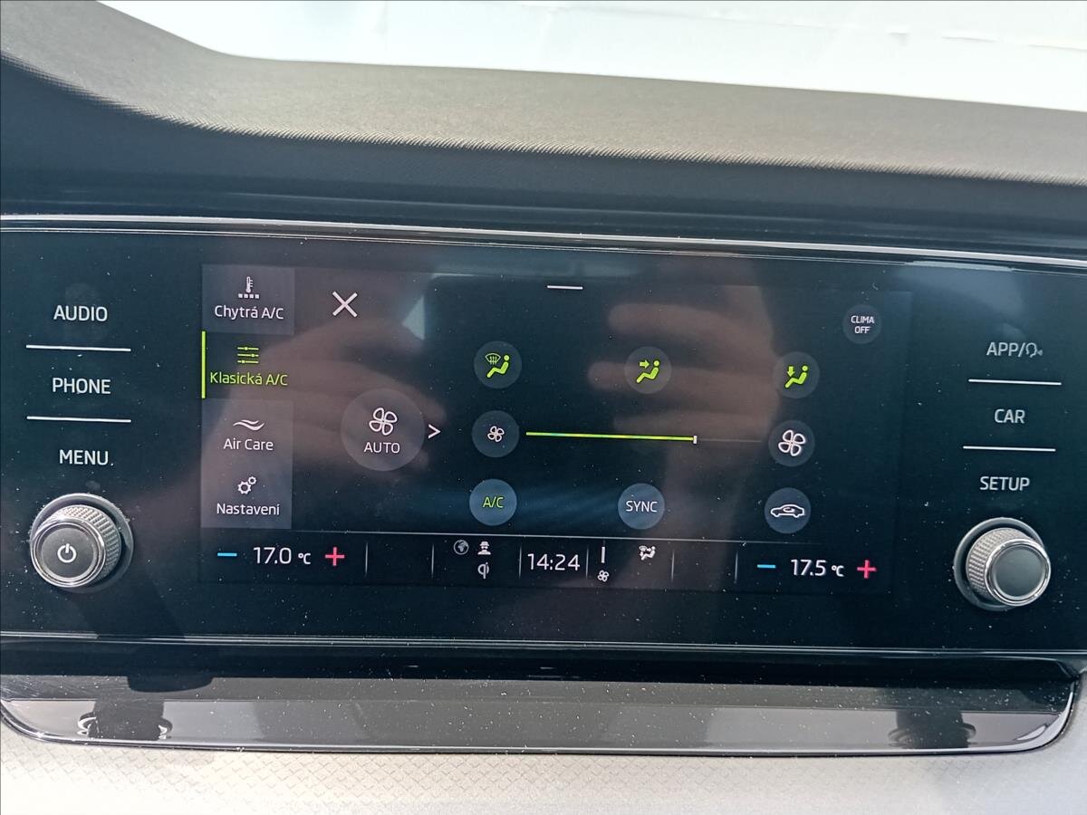 Škoda Octavia Sedan / Limuzína 1,5 l 110 kw