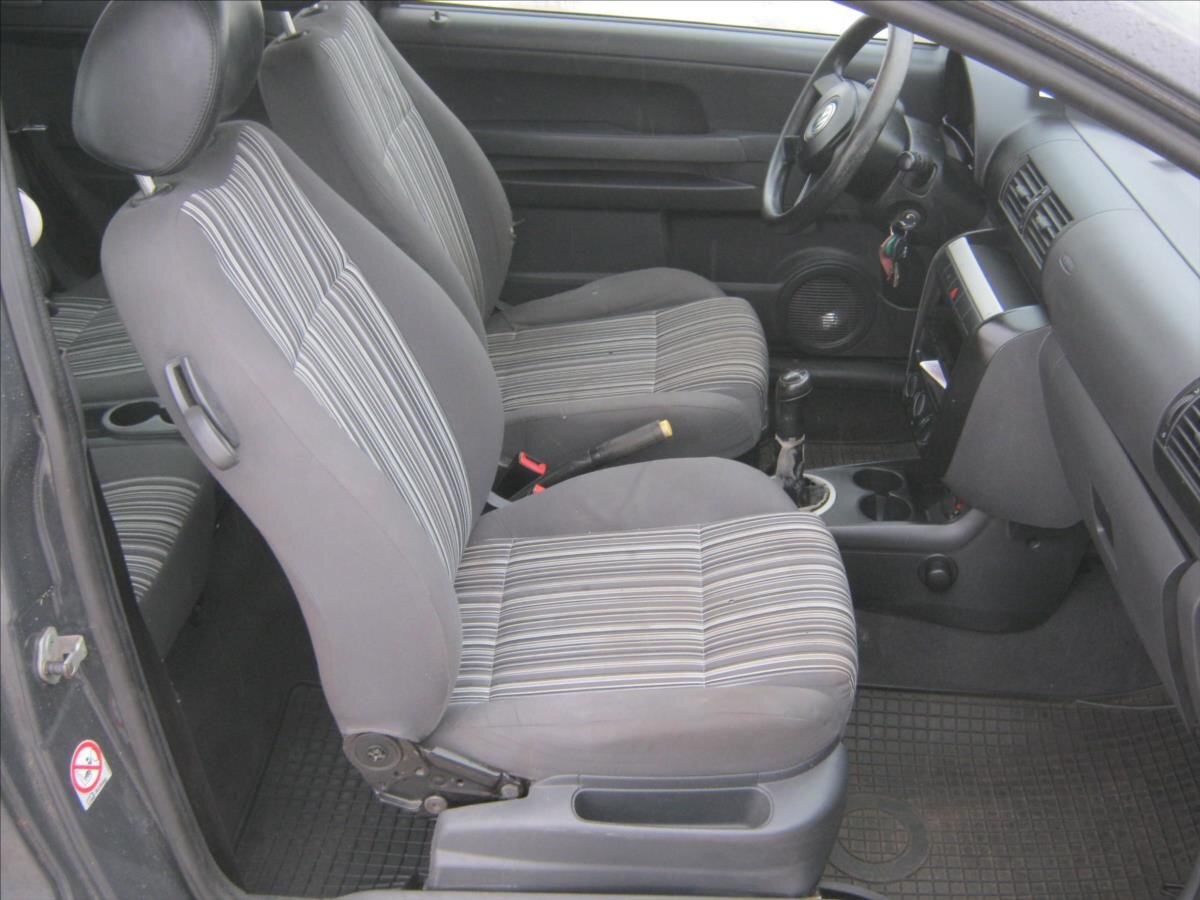 Volkswagen Fox Hatchback 1,2 l 40 kw