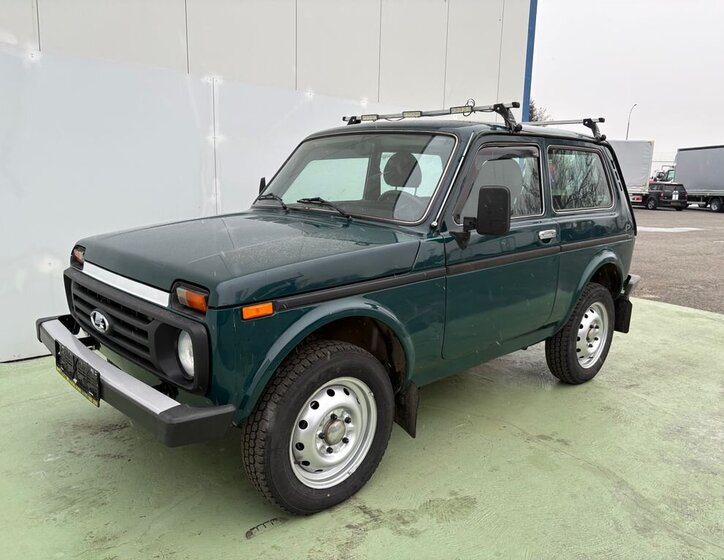 Lada Niva SUV 1,7 l 60 kw
