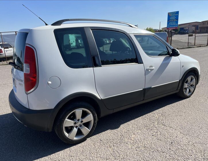 Škoda Roomster 5