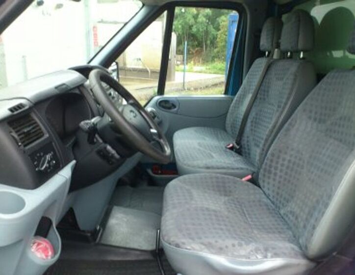 Ford Transit 9
