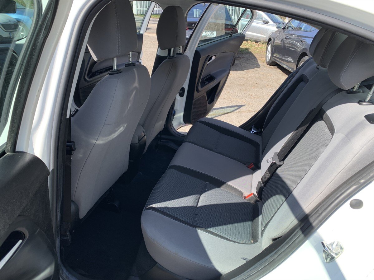 Fiat Tipo Sedan / Limuzína 1,4 l 70 kw