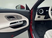 Mercedes-Benz CLA Sedan / Limuzína 0,0 200 kw