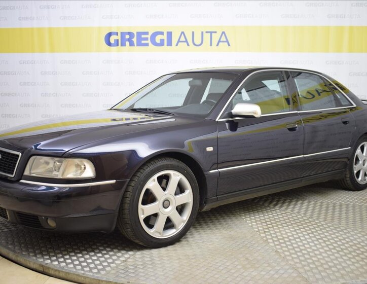 Audi S8 Sedan / Limuzína 4,2 l 265 kw