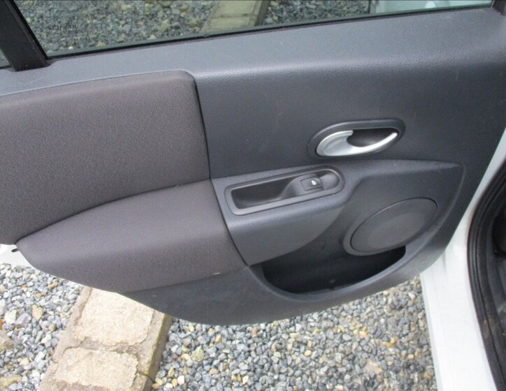 Renault Modus MPV 1,1 l 55 kw