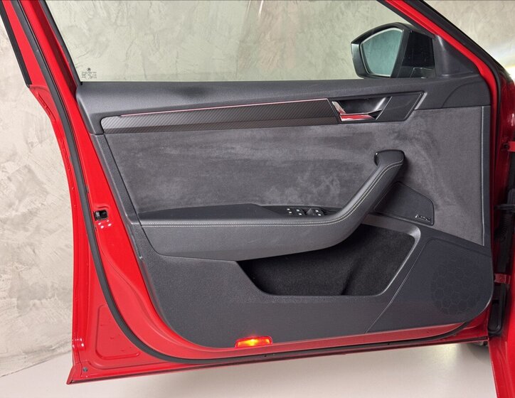 Škoda Superb Kombi 1,5 l 110 kw