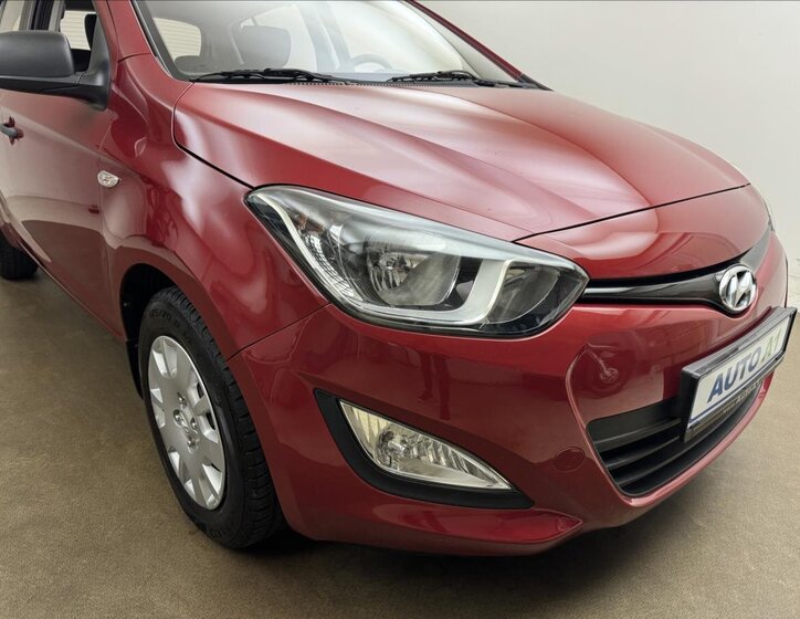 Hyundai i20 26