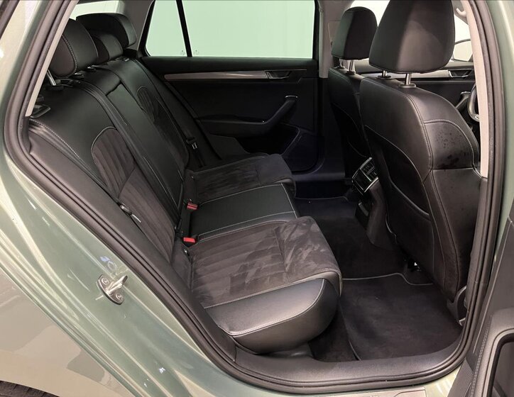 Škoda Superb Kombi 2,0 l 110 kw