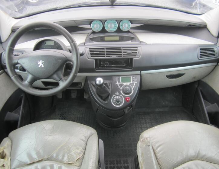 Peugeot 807 7
