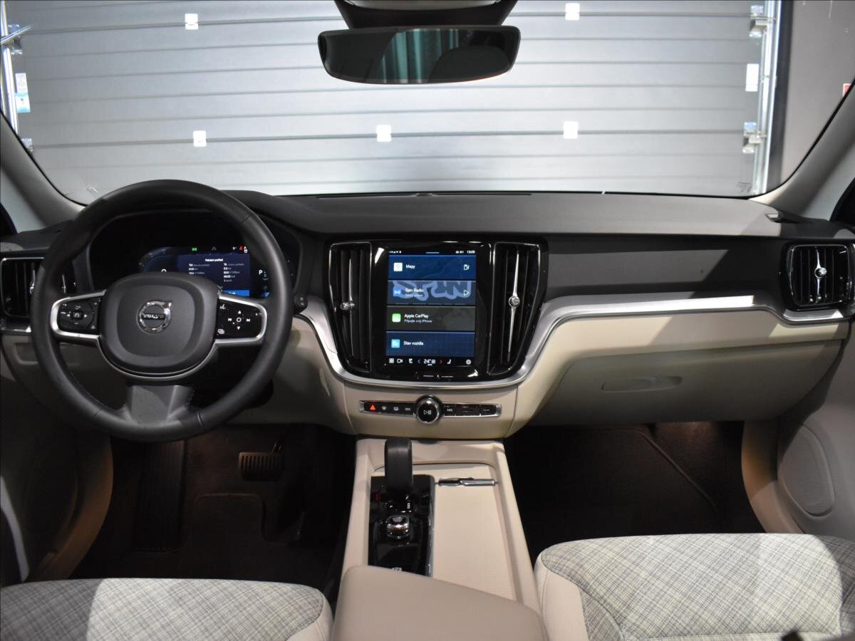 Volvo V60 Kombi 2,0 l 145 kw