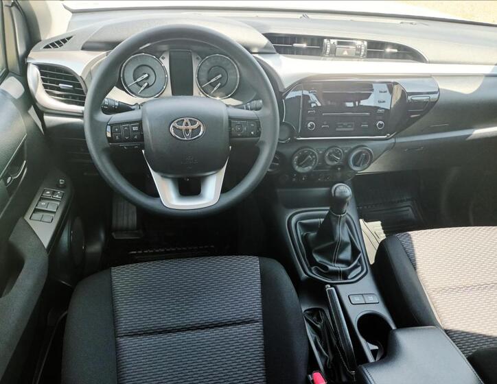 Toyota Hilux 15
