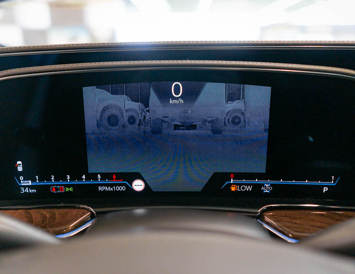 Cadillac Escalade 29